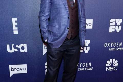 Christopher Meloni Says He Likes to Work Out Naked