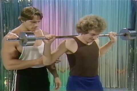 This Clip of Arnold as a 1970s Bodybuilding Instructor Is Going Viral