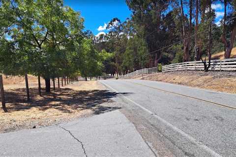 Pinch-hitting as Ride Leader to Redwood Retreat Road